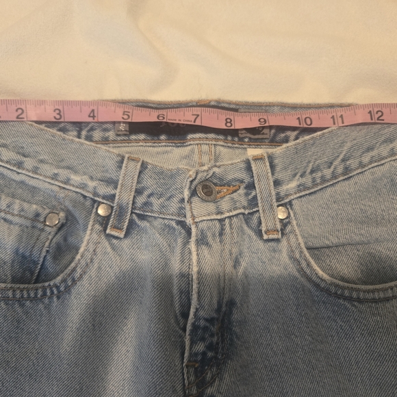 Vintage 90s Levi's Silvertab Loose Fit Denim Blue Jean Size Womens 3L Light Wash - Picture 9 of 9